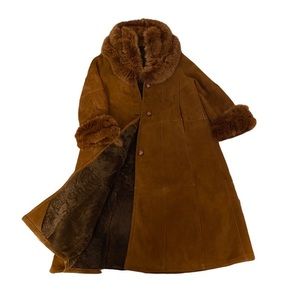 !!! Vintage Fur Coat